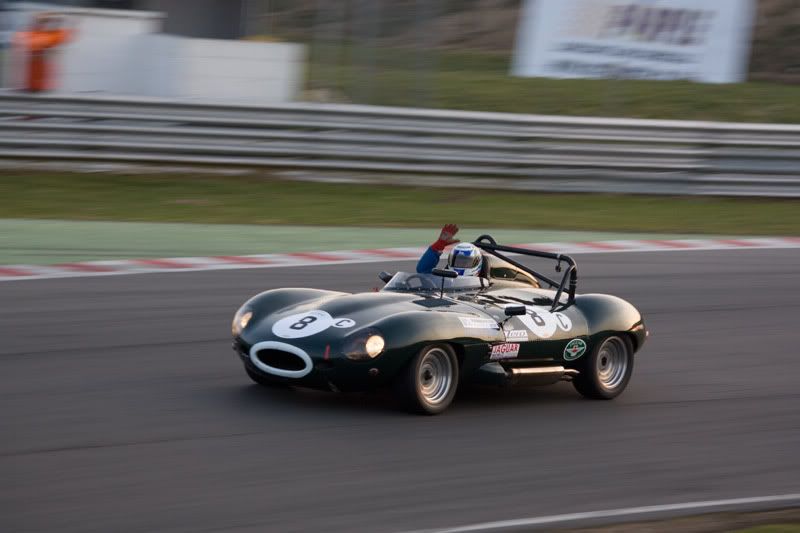 IMAGE: http://i484.photobucket.com/albums/rr203/BigAAC/11.jpg