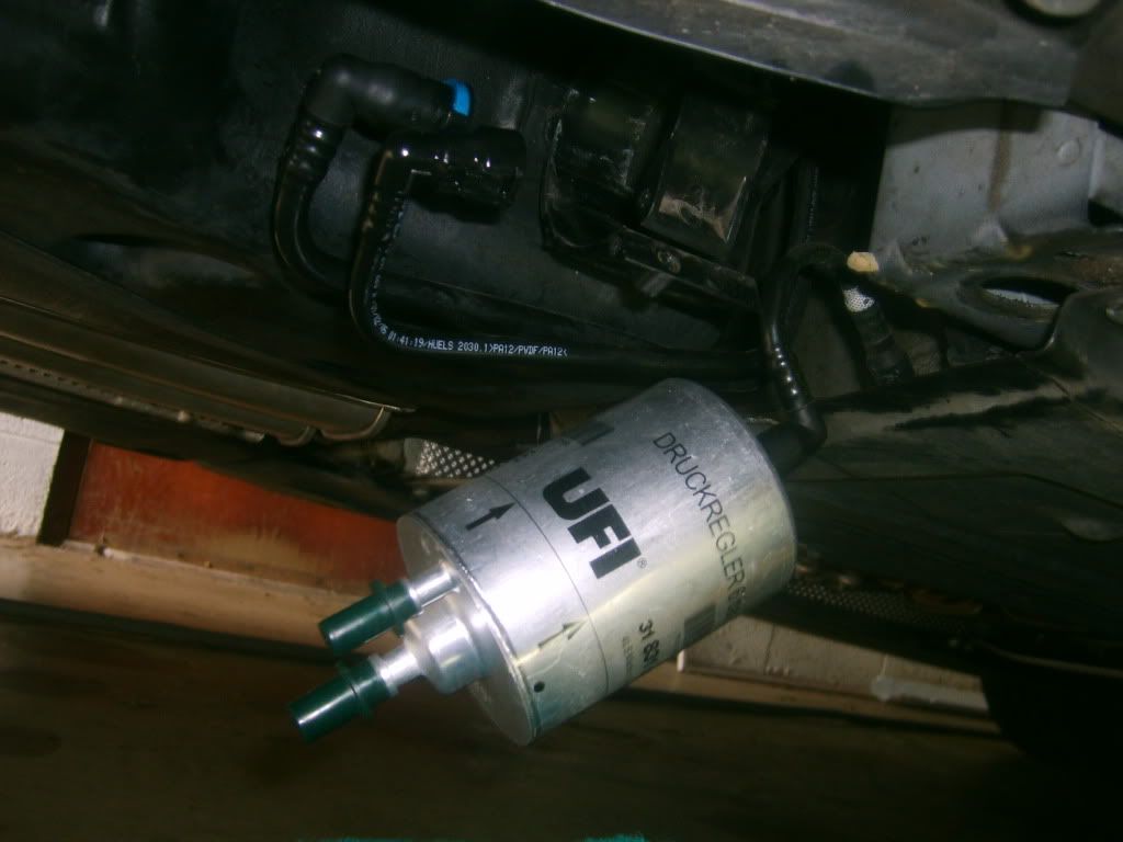 audi a6 c6 c5 v6 fuel filter remove replace location change how to