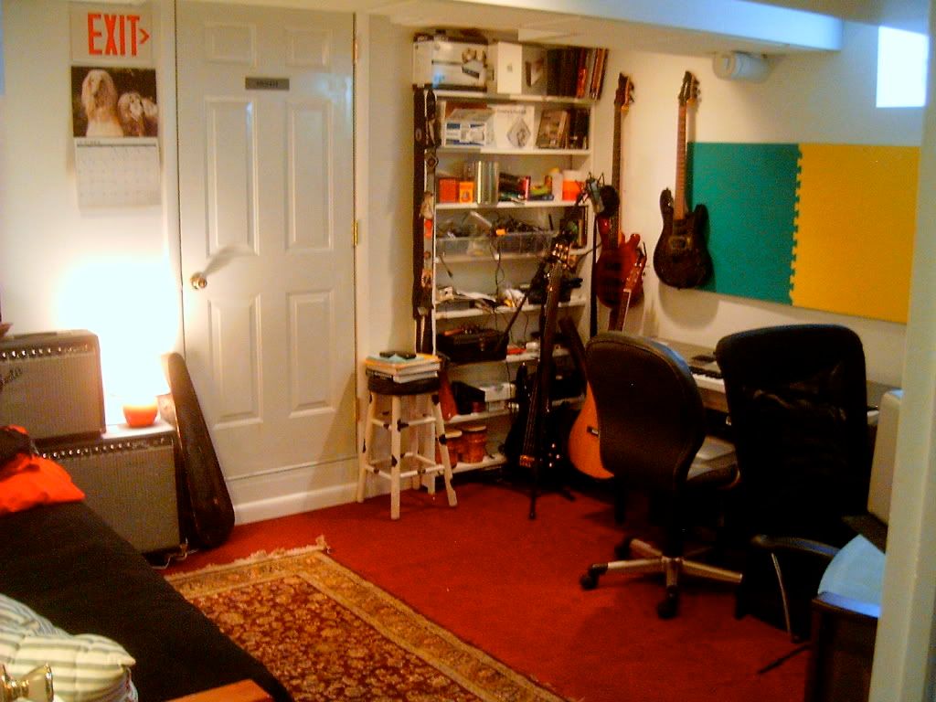 RoomFrDoorway1.jpg